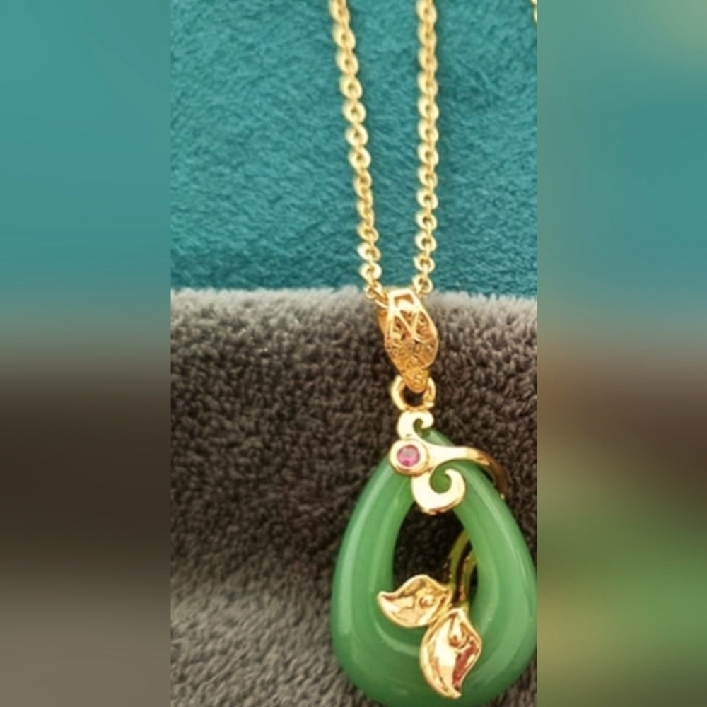 Stainless Steel Oval Crystal Cat Eye Pendant Necklace